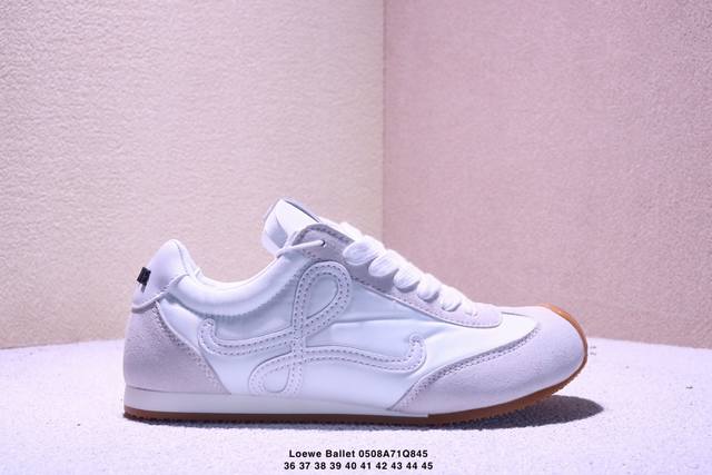 罗意威Loewe Ballet Runner Sneakers 芭蕾舞 系列阿甘复古风德训薄底百搭休闲运动鞋 #不对称鞋头设计、袜状内部结构，轻盈橡胶外底延伸至