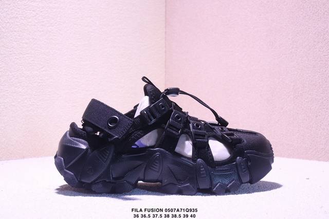 公司级Fila Fusion斐乐潮牌Bianco San 休闲百搭防滑耐磨沙滩凉鞋女款 Size:35.5～40半 Xm0507Q935