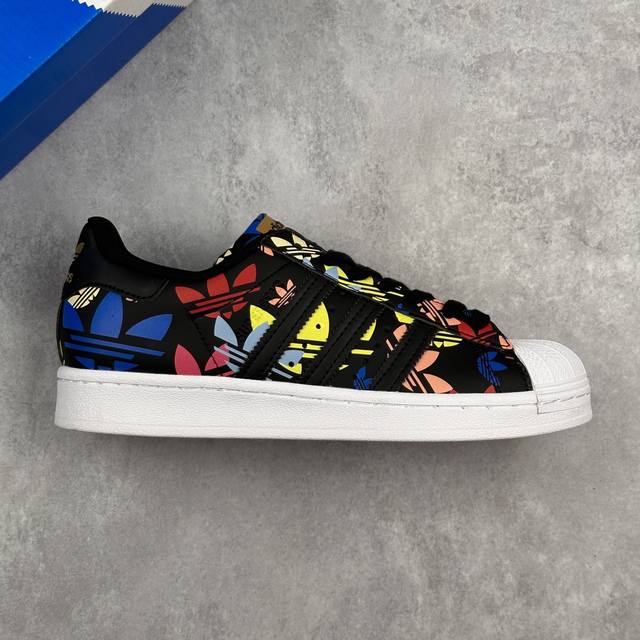 本地 核心私 公司级Adidas Originals Superstar 贝壳头系列低帮经典百搭休闲运动板鞋 以现代时尚元素焕新演绎的经典运动鞋当你试图定义Ad