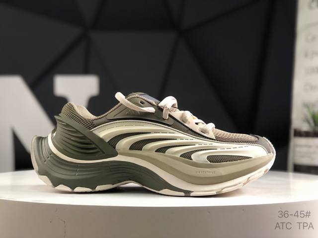 阿迪达斯 Adidas Xlg Mtw系列 舒适防滑透气 低帮 休闲跑步鞋男女同款与众不同的结构美学，在这种纯色氛围里，也可以有更纯粹的展现 货号：Jr6389
