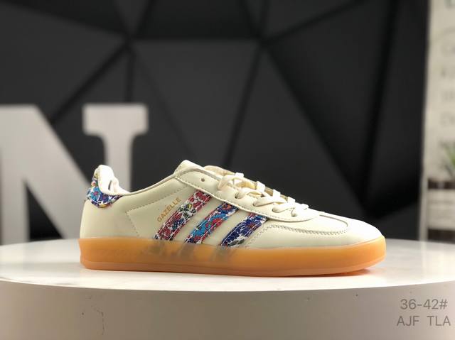 精品德训Gz系列 Gz 碎花 Jh7370 阿迪达斯 三叶草Adidas Originals Gazelle Indoor 舒适 防滑耐磨 低帮 板鞋 女款 米