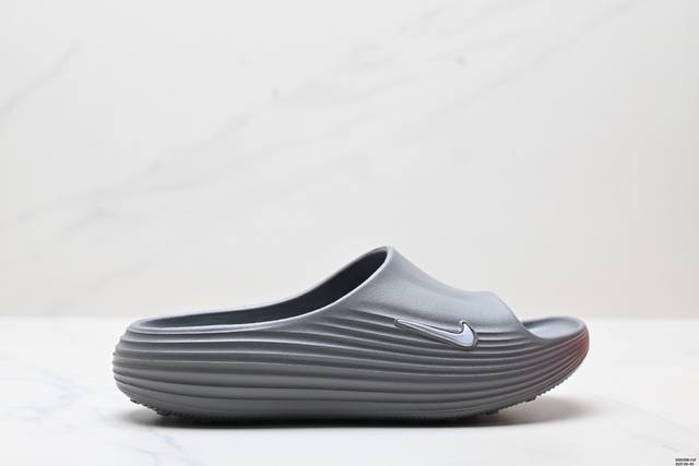 公司级Nike Reactx Rejuven8 Slide耐克 简约舒适 洞洞鞋 由兼具轻便性和耐用性的Eva泡沫打造 拖鞋的外观十分吸引人 融合了舒适与时尚的
