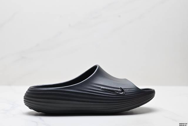 公司级Nike Reactx Rejuven8 Slide耐克 简约舒适 洞洞鞋 由兼具轻便性和耐用性的Eva泡沫打造 拖鞋的外观十分吸引人 融合了舒适与时尚的