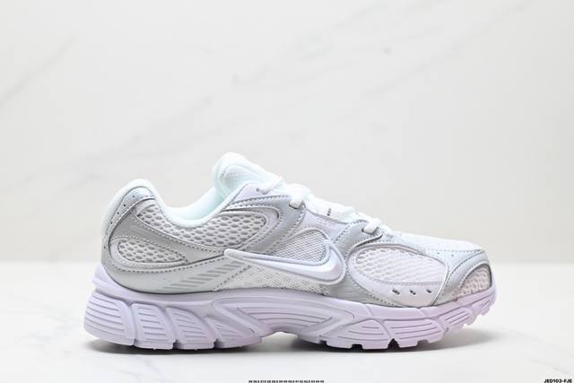 公司级Nike V5 Rnr 耐克 舒适百搭防滑耐磨 低帮休闲鞋 鞋面是大网孔设计 透气性超强 夏天穿完全不会闷脚 特别适合现在这种天气 中底是泡棉材质 脚感特