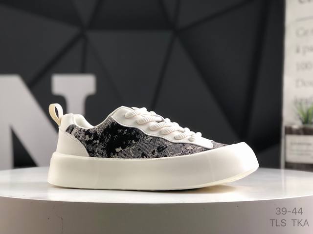 意大利时装奢饰品牌 古驰Gucci Screener Gg Sneaker经典原型厚底复古百搭板鞋 码数：如图右下角所示 Tls Tka