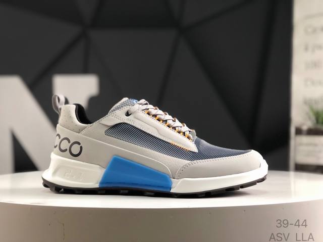 ecco爱步 广东原版透气 配备原版三件套 防尘纸 高弹大底 全头层牛皮 新款百搭休闲款 纯手工制成 鞋面走线工整 清晰质感 原单品质 拼接运动透气网布 采用E