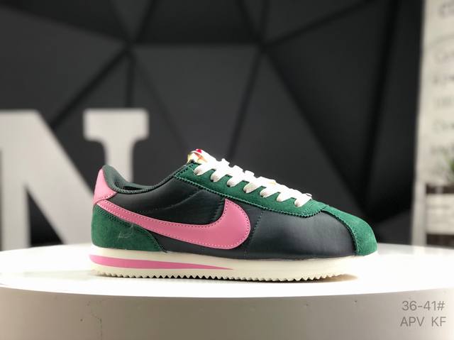 真标带半码耐克Nike Classic Cortez 全新配色 经典轻便舒适阿甘鞋休闲跑步鞋运动鞋，纯粹而执着的精神，使得Cortez种在了一代人的心里，无论是