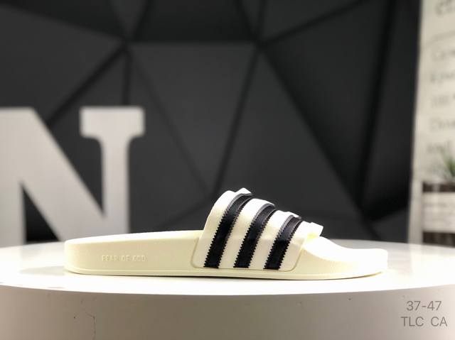 阿迪达斯 Fear Of God X Ad Originals Unisex Ih2272 联名款 阿迪一字 拖鞋 #简约大方的造型设计，给人以随性休闲的时尚格