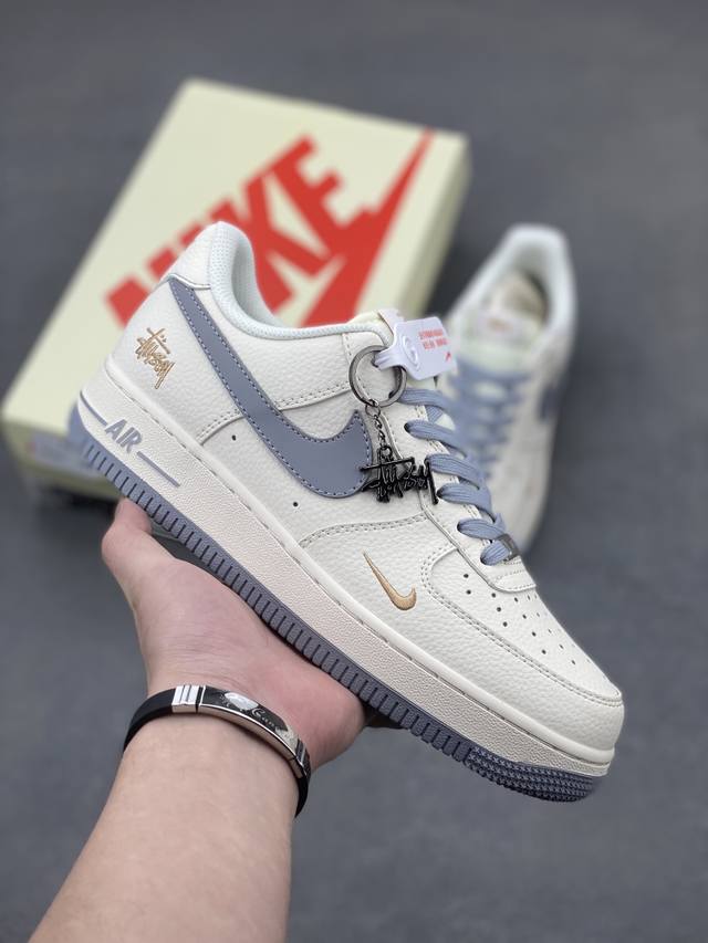海外限量发售！公司级Nike Air Force 1 '07 Low 空军一号 低帮 运动鞋 休闲鞋 折边针车 工艺难度大 原楦头原纸板 原装鞋盒 定制五金配件