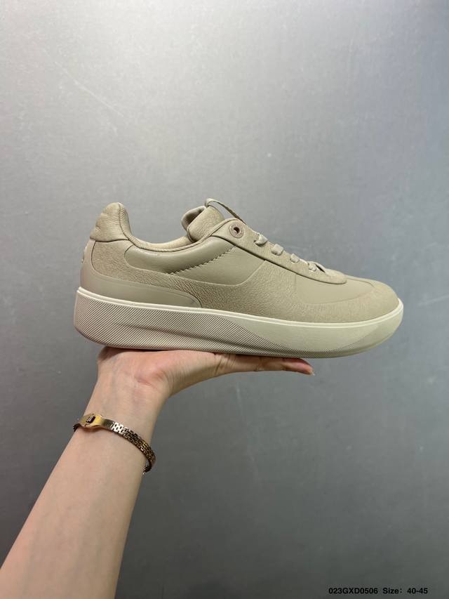 公司级Lululemon露露乐蒙 W Cityverse Sneaker 简约百搭 减震耐磨 低帮生活休闲鞋 尺码:36 36.5 37 38 38.5 39