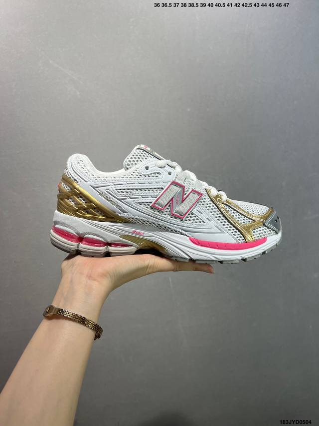 公司级New Balance M1906系列复古单品宝藏老爹鞋款 公司级版本复古元素叠加 质感超级棒 楦版型材料细节做工精细 作为Nb最经典的档案鞋型之一 与