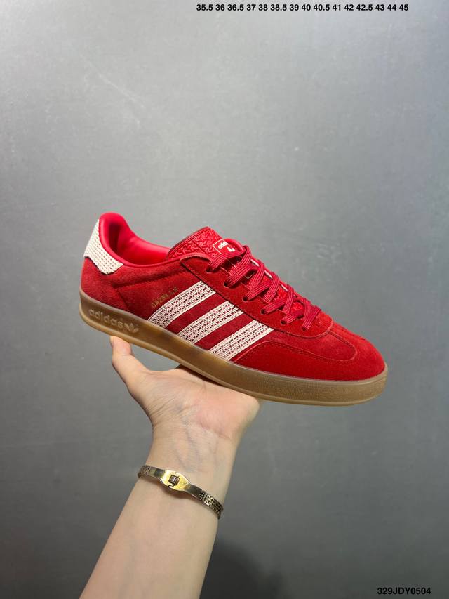 adidas Originals Gazelle Indoor 三叶草休闲防滑耐磨低帮板鞋 纯原版本 鞋头出色设计 塑就出众贴合感 稳固的后跟贴合足部曲线设计