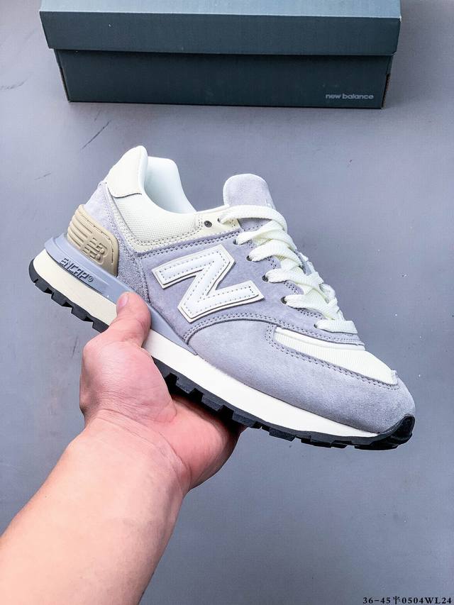 nb新百伦New Balance U574升级版系列低帮复古休闲运动慢跑鞋 新版Nb574，妥妥美产既视感有木有。相较传统574，新版鞋跟及鞋面设计自带9系美产