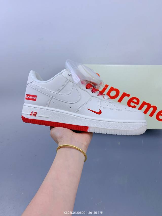 公司级Nike Air Force 1 '07 Low “Supreme联名--米红双拼”空军一号 低帮 运动鞋 休闲鞋 折边针车 工艺难度大 原楦头原纸板 原