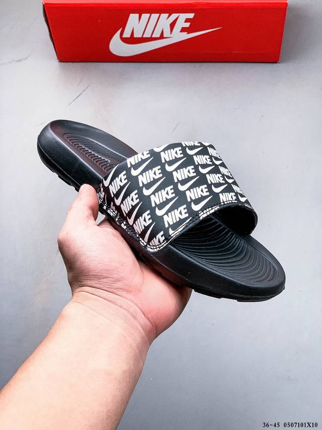 nike Victori One Slide 耐克经典运动休闲沙滩拖鞋 0507101X10