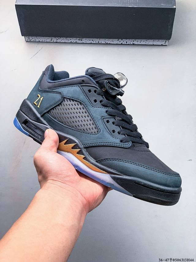 集图 公司级！Air Jordan 5 Retro Aj5 乔5 经典篮球鞋！原厂数据 最新原厂底模 原纸板楦头开发 进口头层皮料 完美鞋型匹配公司货 正确鞋舌