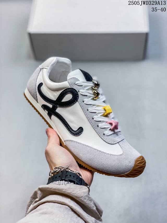 特价福利 罗意威Loewe Ballet Runner Sneakers 芭蕾舞 系列阿甘复古风德训薄底百搭休闲运动鞋 市面最高性价比 实体平台跑量 主打推荐好