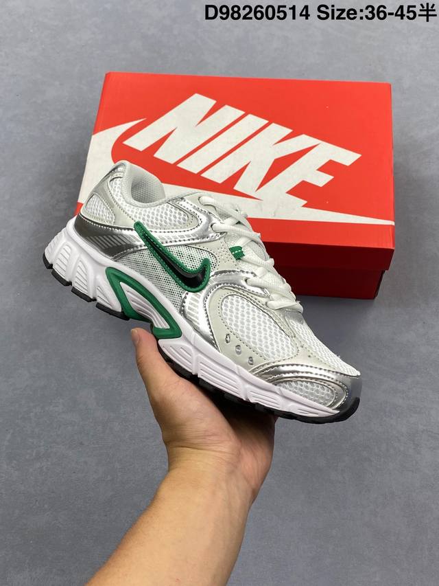 nike V5 Rnr 公司级 舒适百搭防滑耐磨 低帮跑步鞋 舒适有型适合日常穿着 该鞋款延续千禧年经典设计搭载泡绵中底厚实而轻盈 匠心细节巧搭立体耐克勾标志焕