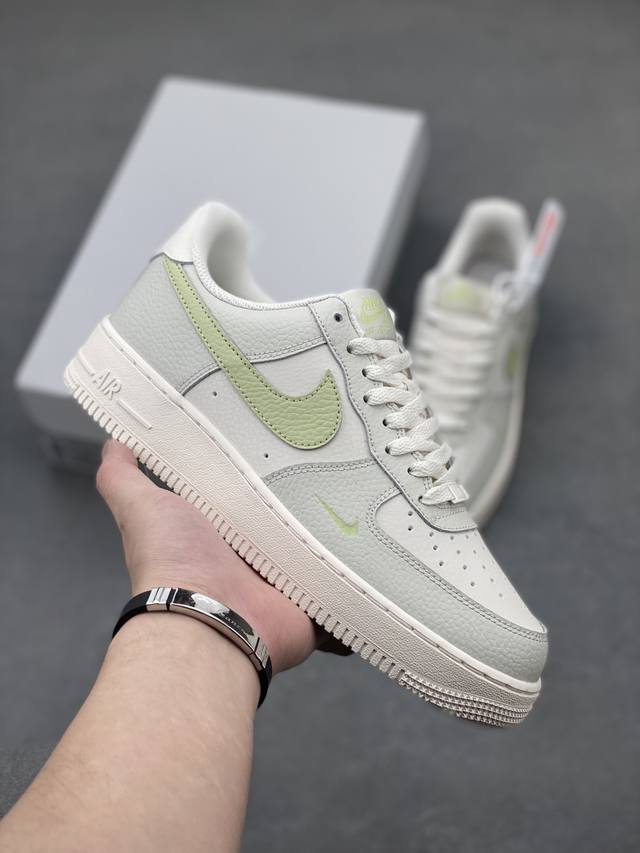 海外限量发售！公司级Nike Air Force 1 '07 Low 空军一号 低帮 运动鞋 休闲鞋 折边针车 工艺难度大 原楦头原纸板 原装鞋盒 定制五金配件