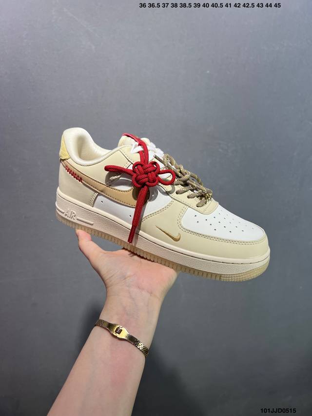特价Nike Air Force 1 ‘07 Low 原楦头原纸板 打造纯正空军版型 #专注外贸渠道 全掌内置蜂窝气垫 #原盒配件 原厂中底钢印、拉帮完美 官方
