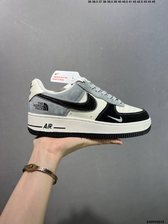 nike Air Force 1 ‘07 Low “联名 ”空军一号 低帮 运动鞋 休闲鞋 折边针车 工艺难度大 原楦头原纸板 原装鞋盒 定制五金配件 内置全掌