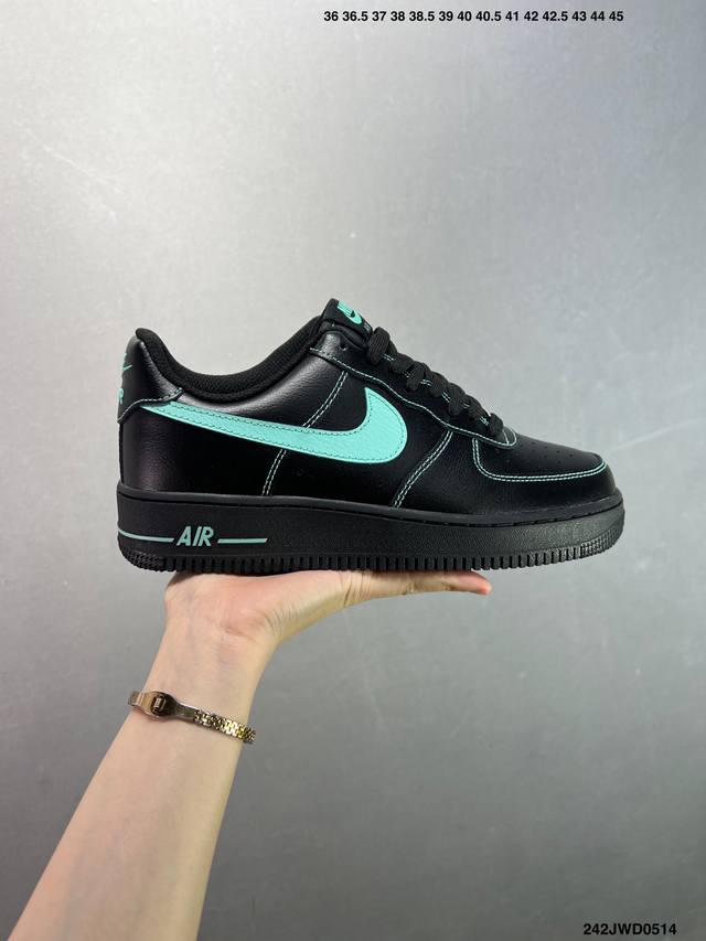 公司级Air Force 1 ‘07 Low 原楦头原纸板 打造纯正空军版型 #专注外贸渠道 全掌内置蜂窝气垫 #原盒配件 原厂中底钢印、拉帮完美 官方同步上架