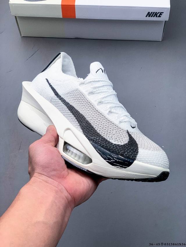 公司级！Nike Air Zoom Alphafly Next% 3 阿尔法 马拉松 3.0减震马拉松跑步鞋 首次通过一体式鞋底 替代了后跟和前足分离的设计 让