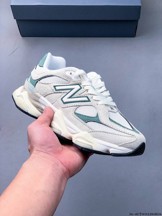 new Balance 又带来了新鞋型 9060 ，并且是与芝加哥街头品牌 Joe Freshgoods 的联名款。鞋身主体采用了类似 990 系列的设计风格，