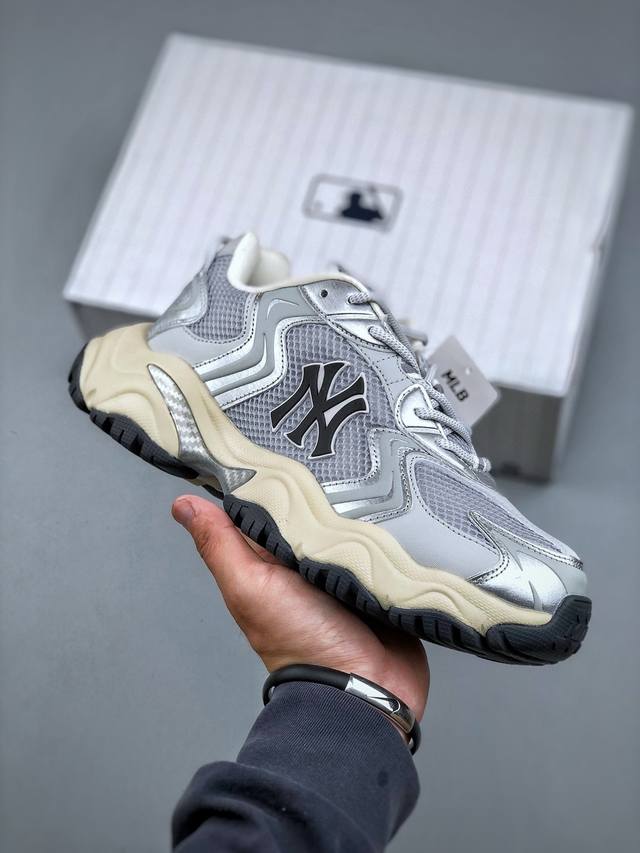 mlb Cargo Chunky 纽约洋基队 透气休闲运动鞋 采用优质轻量克重纤维移膜皮革及透气网面鞋面材质全新独立开发4.5Cm厚度组合磨具大底货号：3Ash