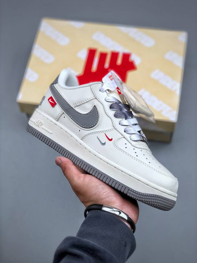 nike Air Force 1 Low 07 X Undefeated 白灰双小钩原楦头原纸板 打造纯正低帮空军版型专注外贸渠道 全掌内置蜂窝气垫 原盒配件