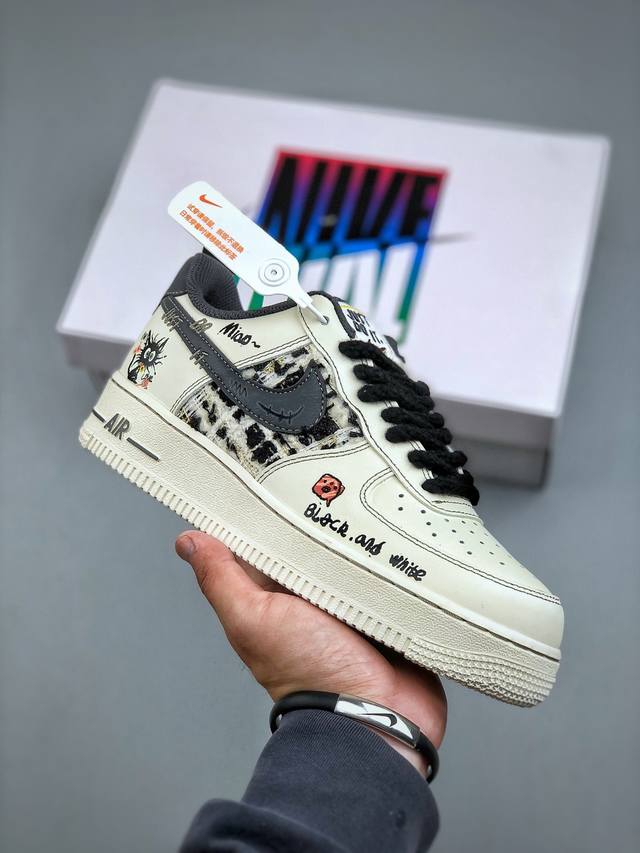 nike Air Force 1 Low 07 白灰黑麻绳涂鸦原楦头原纸板 打造纯正低帮空军版型专注外贸渠道 全掌内置蜂窝气垫 原盒配件 原厂中底钢印、拉帮完美