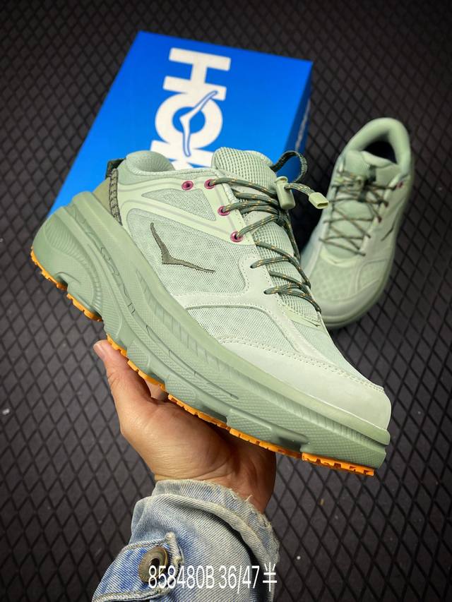 b 公司级Hoka One One U Bondi B3Ls 全新配色 Hoka One One是一家立志于做高端跑鞋的牌子，隶属于美国Deckers Bran