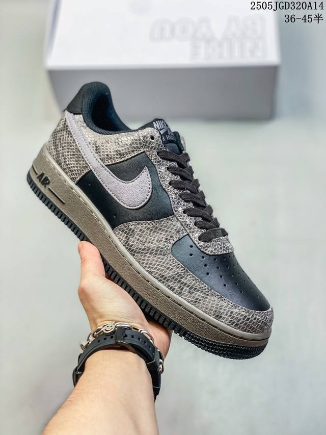 特价Nike Air Force 1 ‘07 Low 原楦头原纸板 打造纯正空军版型 #专注外贸渠道 全掌内置蜂窝气垫 #原盒配件 原厂中底钢印、拉帮完美 官方
