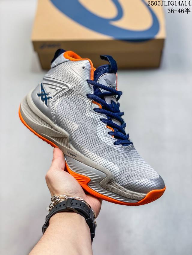 亚瑟士 Asics 篮球鞋巴黎奥运款中帮缓震Nova Surge 3 Paris运动男款篮球鞋 巴黎奥运款。亚瑟士Nova Surge 3实战篮球鞋，外形简洁流