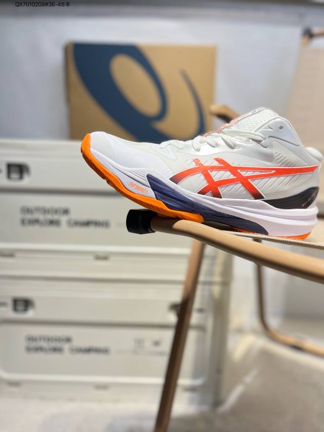 asics Sky Elite Ff Mt 3亚瑟士高帮经典跑鞋 如今机能风和户外风吹得正劲，便是主打“Urban Outdoor机能越野风格”，城市和户外场景