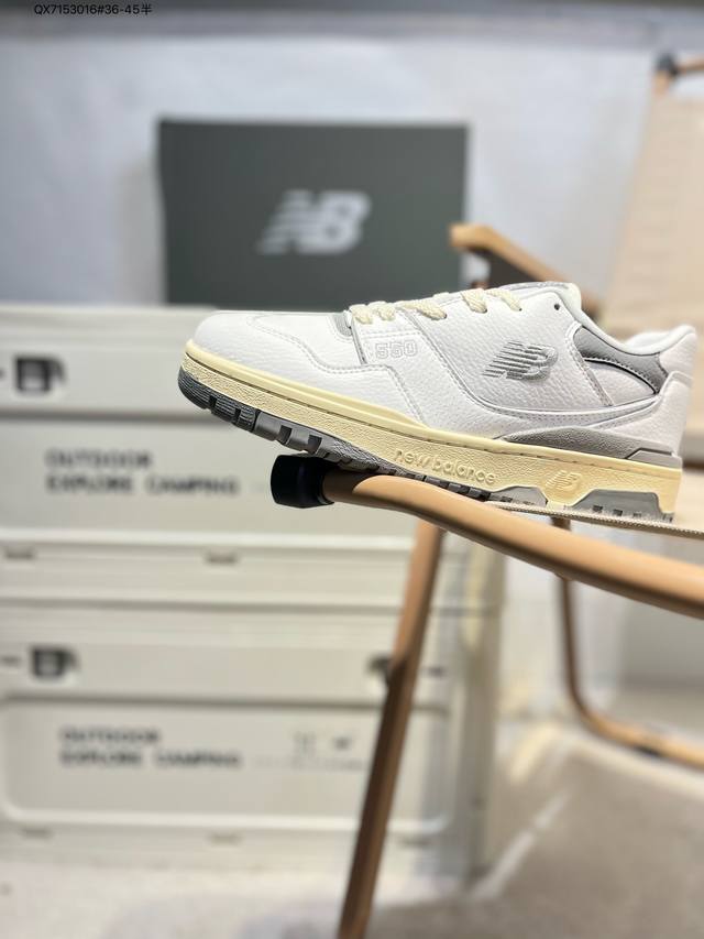 公司级# Nb New Balance 新百伦Nb550鞋面设计延续了轻质的特点，透气网布配合轻量的热帖和材质而成，轻量的合成材料制成的鞋面透气性能出色，在局部