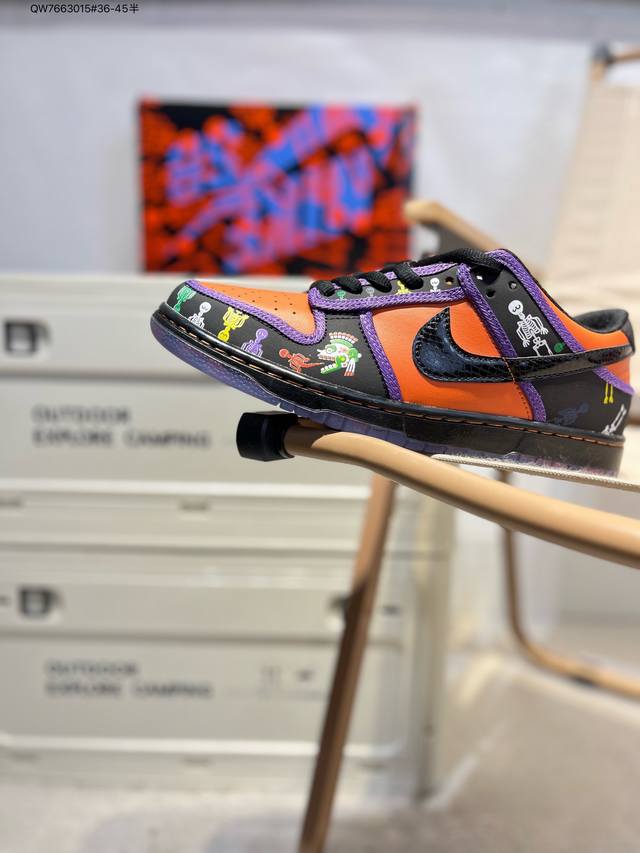 耐克Nike Dunk Low 板鞋Sb系列经典百搭休闲运动板鞋加厚鞋舌的填充，使舒适性大大提升，同时也更方便穿脱中底部分则加入了脚感柔软舒适Zoomair气垫