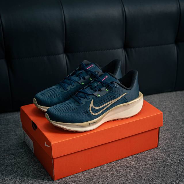 核心私 Nike Quest 6极速6代网面透气 时尚休闲跑步鞋 简约高科技设计采用多层材料，为双足带来凉爽感受和稳固体验时尚鞋面搭配中足包覆设计，提供稳固贴合