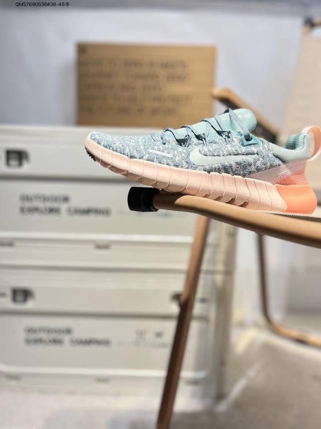 nike Free Run 5.0 耐克 赤足5.0 蓝橙 可回收材料轻便透气运动跑步鞋 类似袜子的Nike Free Run 5.0由至少20%的可回收材料制
