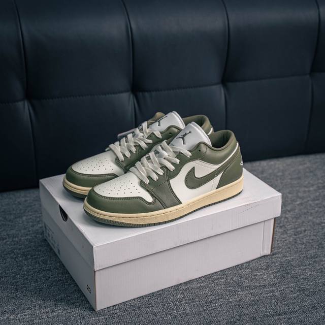 核心私 Air Jordan 1 乔丹篮球鞋男女运动鞋潮流板鞋 货号：Dc0774 122 尺码：36 37 37.5 38 38.5 39 40 40.5 4