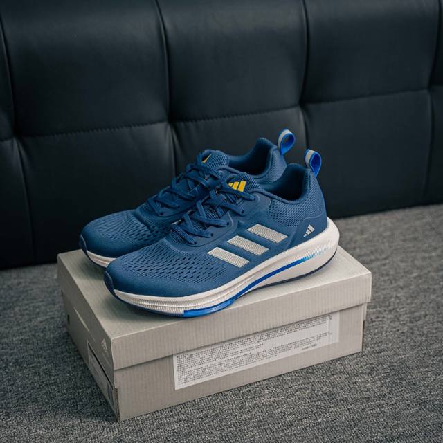 核心私 Adidas Originals Tubular Shadow 简版350小椰子 高密度柔性编织，符合出口标准，原工艺成型大底 区别市面通货 货号：Aq