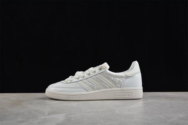 adidas Handball Spezial Kj0854 阿迪达斯经典款复古休闲板鞋 尺码：36 36.5 37 38 38.5 39 40 40.5 41