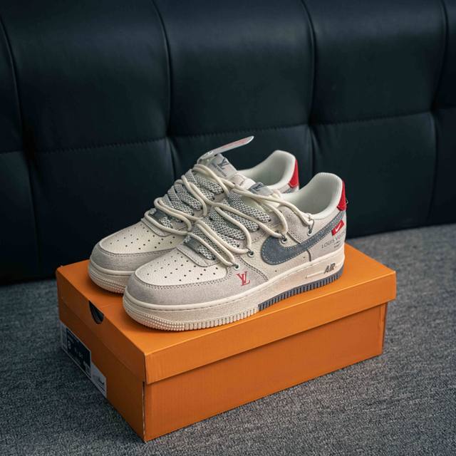 核心私 Air Force 1 原装级别 原楦头原纸板 打造纯正空军版型专注外贸渠道 全掌内置蜂窝气垫 原盒配件 原厂中底钢印、拉帮完美 货号：Dm6868 0