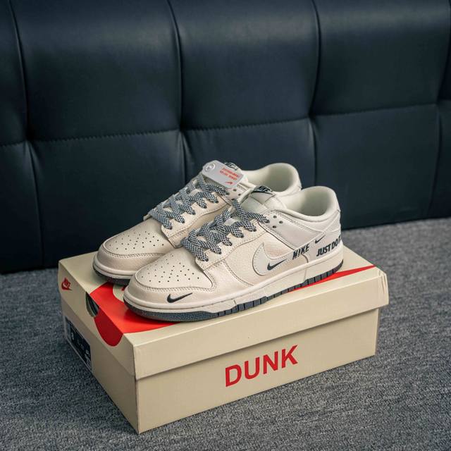核心私 Nike Dunk 全套原楦原模倾力打造完美版型 独家原厂航空铝磨具打磨大底 鞋头坡度极致还原 无解鞋型 原盒原配 圈内天花板工艺 原厂冲刀 超高清洁度