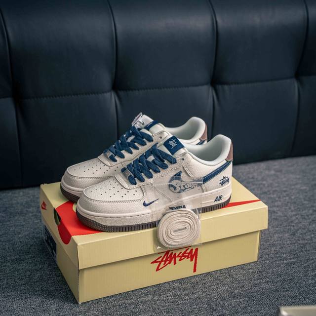 核心私 Air Force 1 原装级别 原楦头原纸板 打造纯正空军版型专注外贸渠道 全掌内置蜂窝气垫 原盒配件 原厂中底钢印、拉帮完美 货号：Zh2598 3