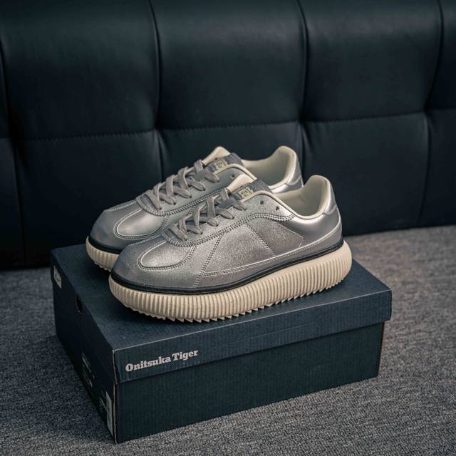 核心私 Onitsuka Tiger鬼塚虎 Delecity 厚底运动 耐磨 低帮 生活休闲鞋 货号：1183B941-020 尺码：36 37 38 39 4