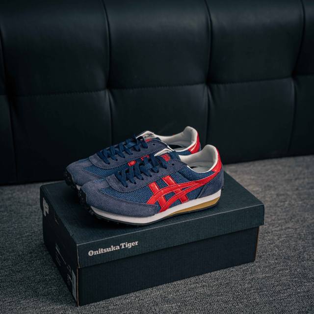 核心私 Onitsuka Tiger Edr 78 复古单品 此款Onitsuka Tiger从款式颜色造型上体现出追求舒适和细节，鞋类更是推崇手工制作的严谨，