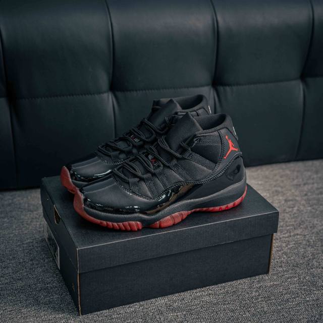 核心私 Air Jordan 11 Retro 乔丹11代高帮篮球鞋实战球鞋 货号：32299 66 尺码：36 37 37.5 38 38.5 39 40 4