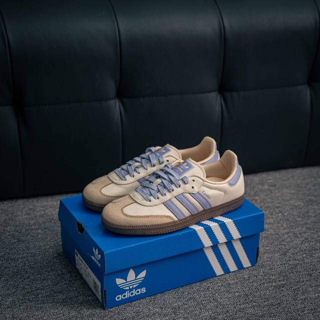 核心私 Adidas Samba Og 桑巴舞街头系列德训运动板鞋 采用固色翻毛皮组合牛剖革鞋面材质 外置正确3层组合围条加厚烟胶橡胶大底 货号：Ji2678