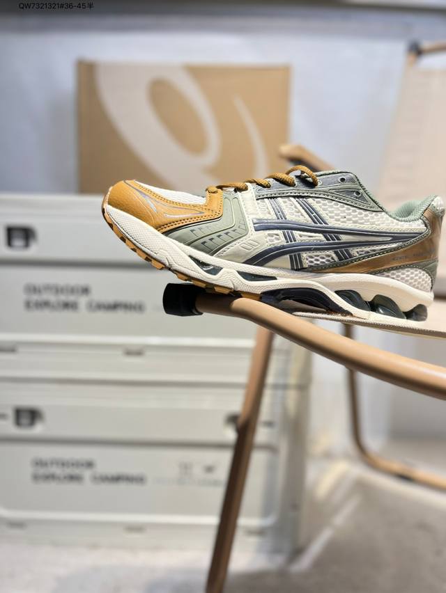 asics Gel-Kayano 14亚瑟士经典跑鞋 如今机能风和户外风吹得正劲，便是主打“Urban Outdoor机能越野风格”，城市和户外场景都能轻松应对